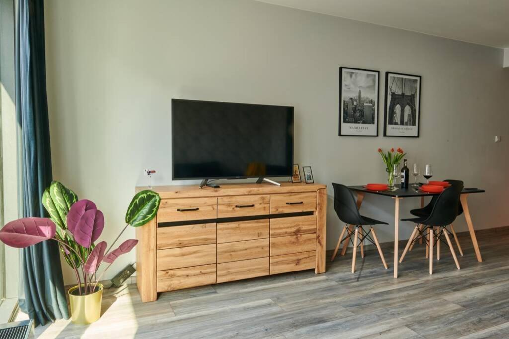 Easy Rent Apartments - Crystal Lublin Exterior photo